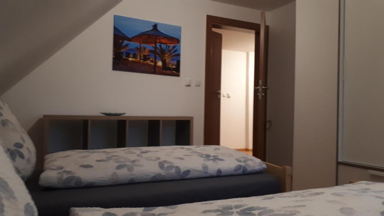 Sarah Klein Aber Fein Apartment Wellesweiler Luaran gambar