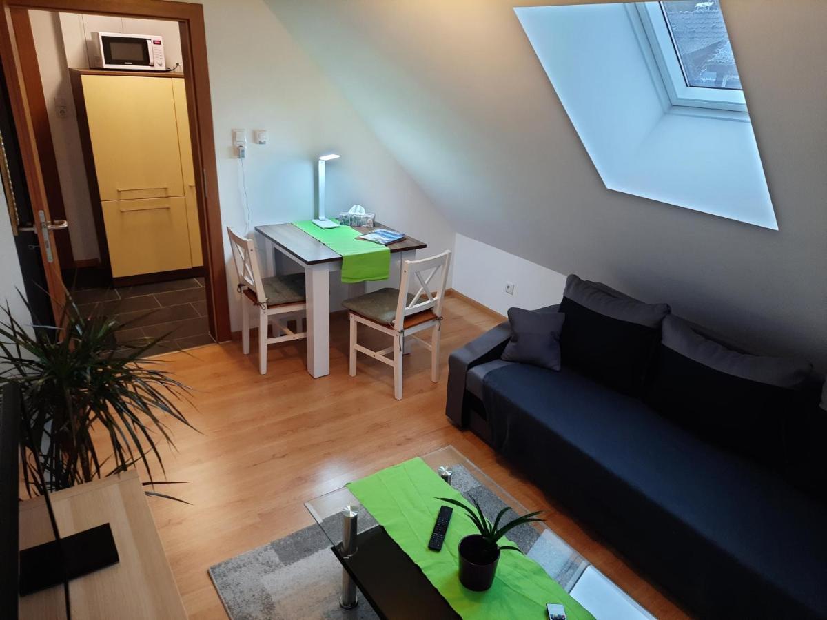 Sarah Klein Aber Fein Apartment Wellesweiler Luaran gambar