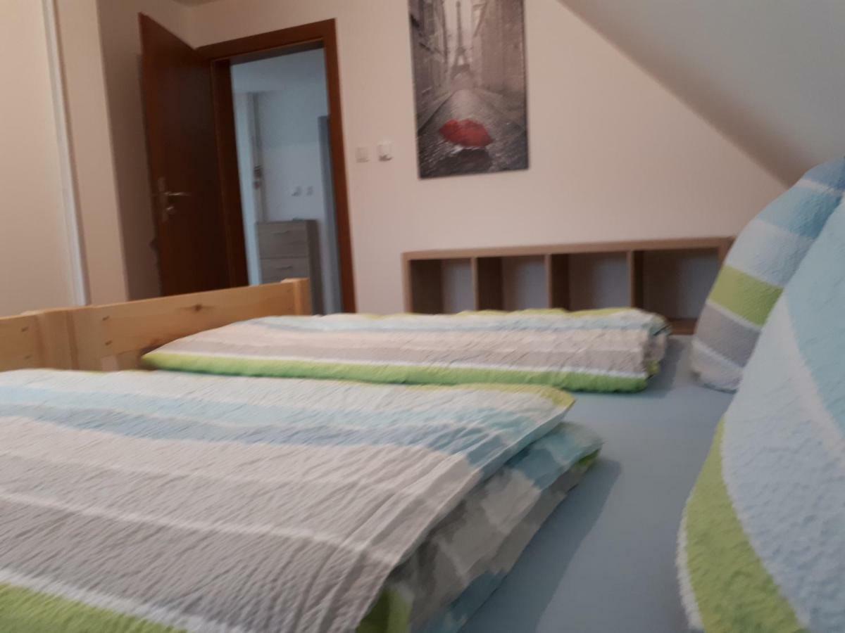 Sarah Klein Aber Fein Apartment Wellesweiler Luaran gambar